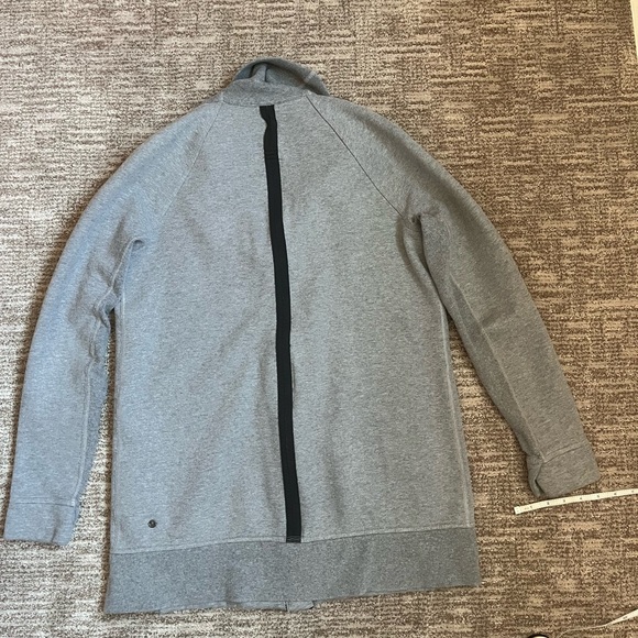 Lululemon longer looser fitting jacket. - Picture 11 of 11